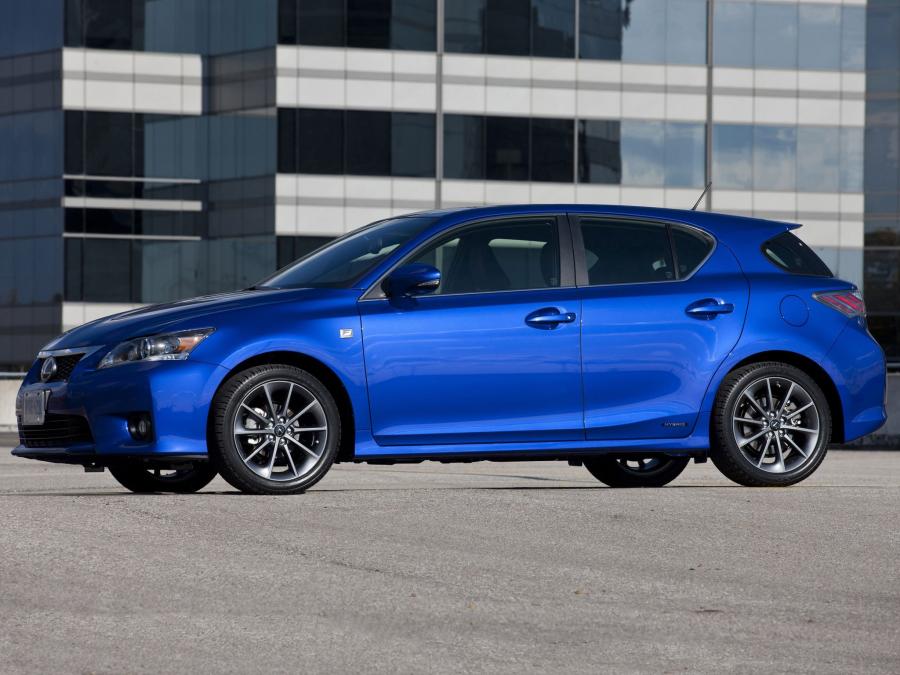  Lexus CT200h F-Sport 2011 года  (US) (фото 9 из 14)